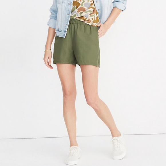 high rise pull on shorts